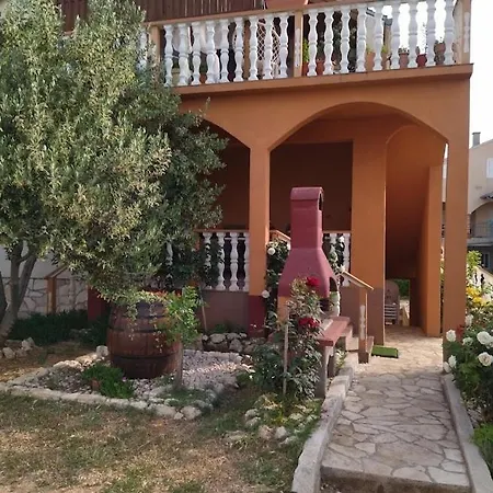 In With Terrace, Air Conditioning, Wi-fi Apartment