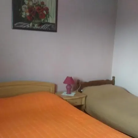 In With Terrace, Air Conditioning, Wi-fi *