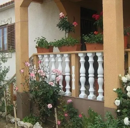 In With Terrace, Air Conditioning, Wi-fi Apartmán Nin
