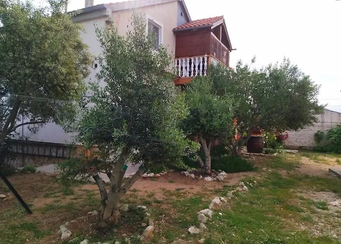 In With Terrace, Air Conditioning, Wi-fi * Nin