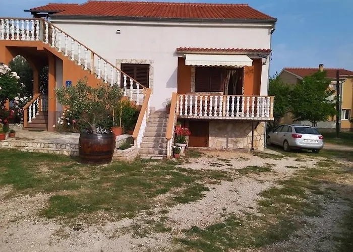 Apartmán In With Terrace, Air Conditioning, Wi-fi Nin